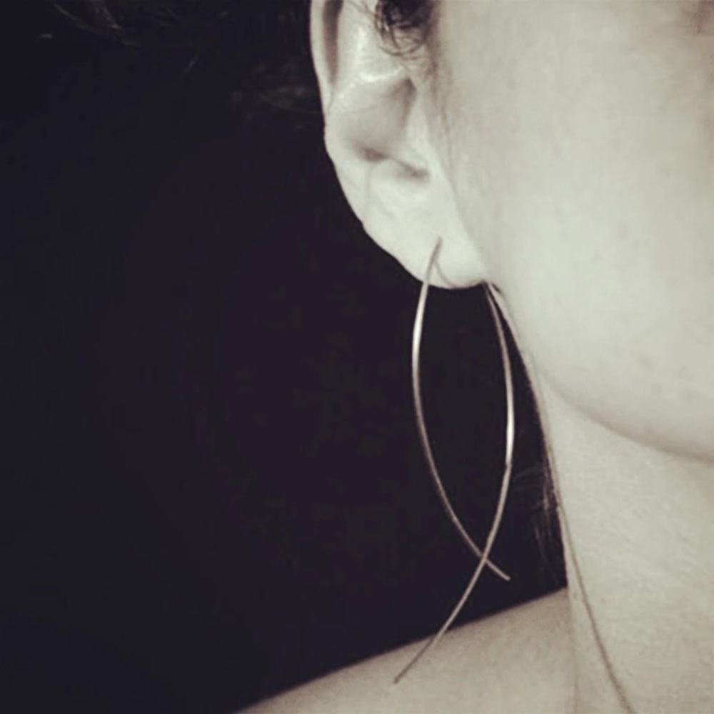 3 for $27 ❤️ Dainty Gold hoop earrings - Picture 3 of 3